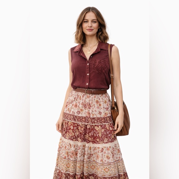 POL Tops - Pol Burgundy Crop‎ Sleeveless Top With Lace Back And Front Pocket Size Small